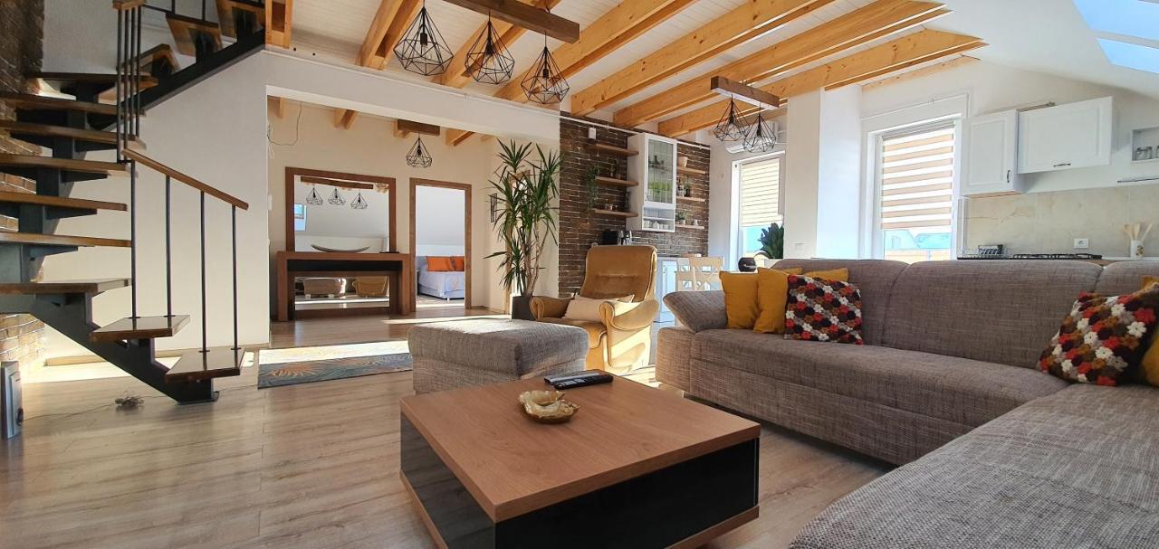 Hoobee Home & Rooftop Terrace Marosvásárhely Kültér fotó
